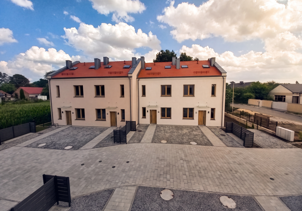 Domy w Biestrzykowie - widok gotowego osiedla 4